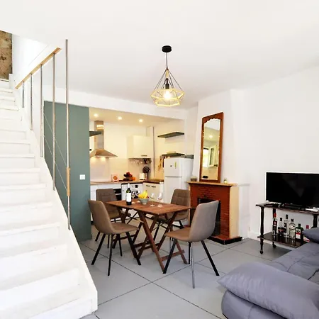 別荘 In With Kitchen *