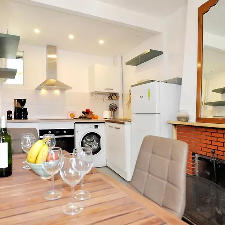 In With Kitchen 別荘 Bizanet